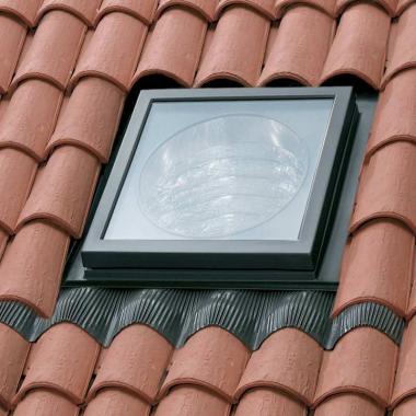 Velux merev csöves fénycsatorna fénycsatorna 35 cm profilos tetőfedő anyaghoz TWR OK14